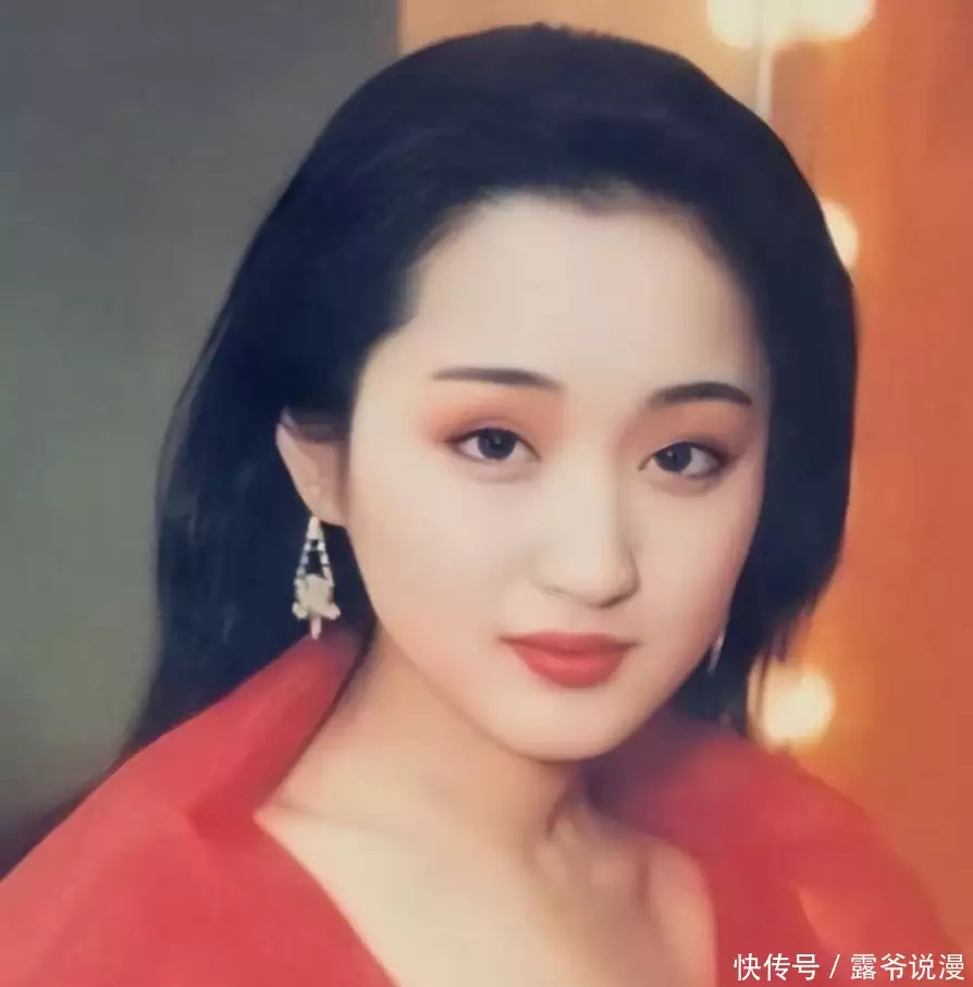 田静的新剧饱受诟病:女扮男装敷衍,假睫毛,唇妆,真的是把观众当傻子